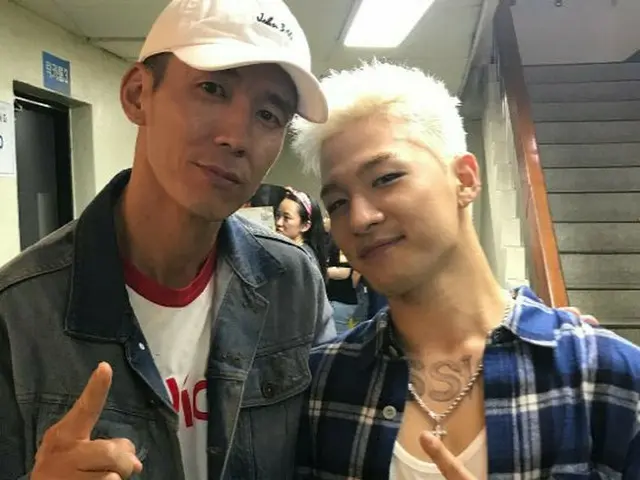 ジヌション ション、BIGBANG SOLのコンサートを応援。