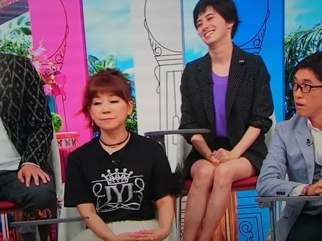 日本のテレビ出演中の松村和子さん。