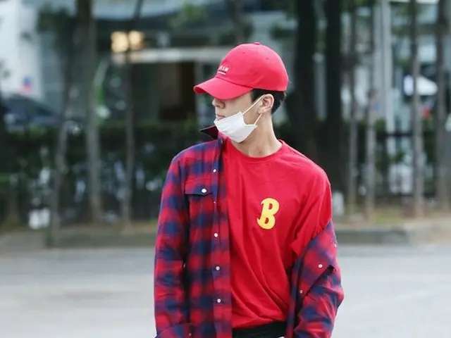 VIXX LR、出勤中。