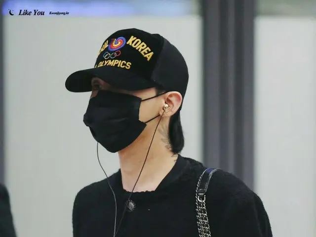 BIGBANG G-Dragon、この1ヶ月間の空港ファッションの変化。