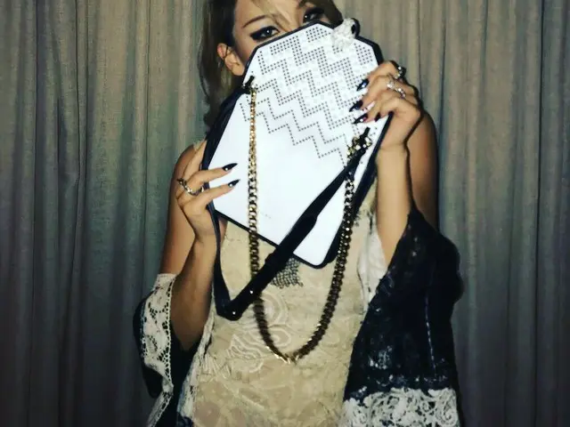 2NE1 出身CL、SNS更新。