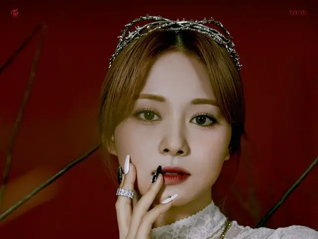【d公式jyp】TWICE CRY FOR ME Concept Photo TZUYU 12.18(FRI)2PM in KST、12AM in ESTPre