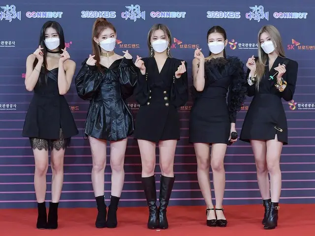 【t公式】ITZY、RT officialclubkbs：いよいよ始まった2020 KBS歌謡大祝祭！レッドカーペット写真軽く置いていきます❤️今年も歌謡大祝祭