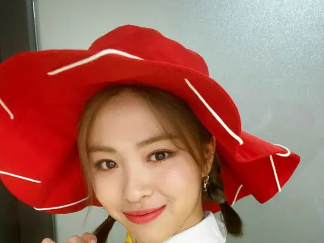 【t公式】ITZY、ITZY is here to give a present toMIDZY🎁✨ Early Merry Christmas withIT