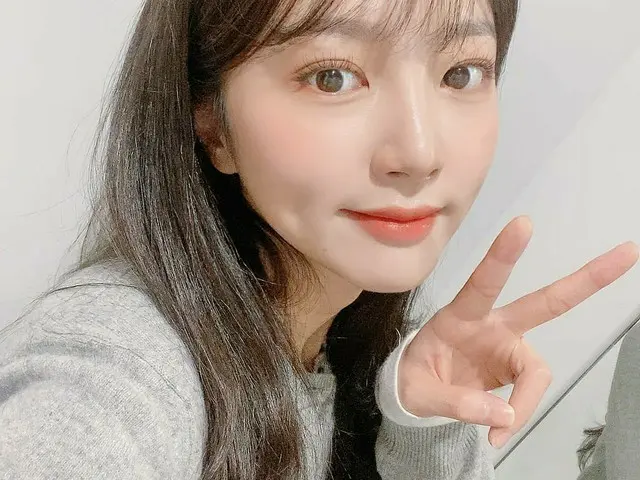 【t公式】LABOUM、[ #LABOUM]ラテに❣久しぶりすぎジェミトオトジョ〜？近いうちにまた一緒にしましょう！メリークリスマス🌲 +心だけは一緒にあるヘ