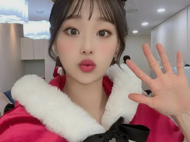 【t公式】今月の少女(Loona)、Merry Christmas withChuu Orbit！ここには、サンタがすでに到着しました  #今月の少女(LOON