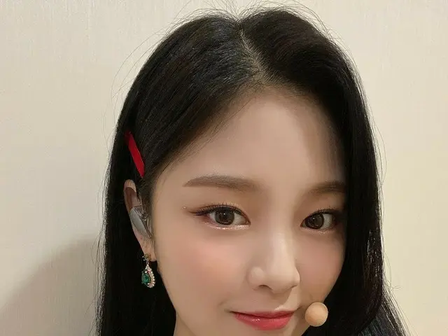 【t公式】今月の少女(Loona)、Merry Christmas withHyunJinクリスマスはみんな一緒にお願いしてみよう  #今月の少女(LOONA)