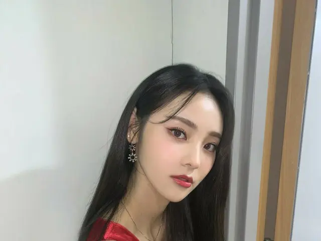 【t公式】今月の少女(Loona)、Merry Christmas withJinSoul Orbitのためのクリスマスの妖精が登場  #今月の少女(LOONA
