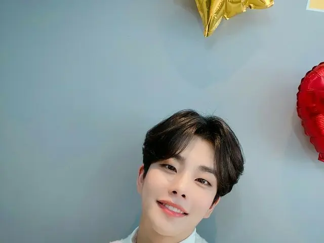 【T公式】ASTRO、冷たい風が吹く最近、みんな暖かく着なんてくださいライターエム暖かい #私たちはまだ一緒に