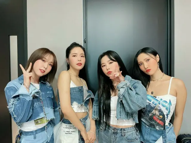 【t公式】MAMAMOO、[ #MAMAMOO] しばらくして8時45分、「2020 MBC 放送演芸大賞」が放送されます🙌🏻私たちのムームー皆さん本放送を