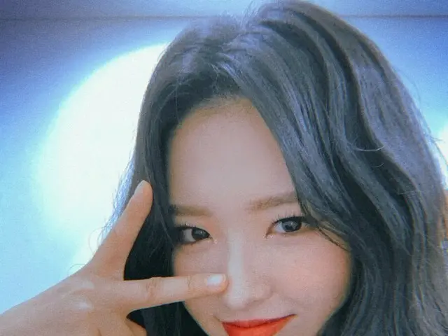 【t公式】今月の少女(Loona)、2️⃣0️⃣2️⃣1️⃣ Happy NewYear🐺今年は、常に見たいOrbitに必ず直接舞台をお見せしたいと思います 