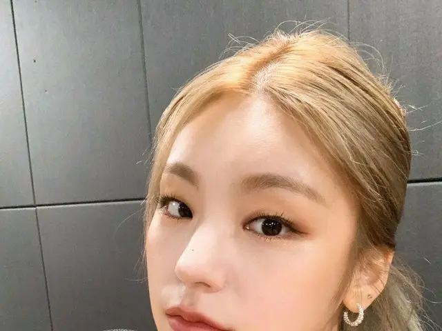 【t公式】ITZY、[#bㅣする隙間ITZY] NAVER NOW