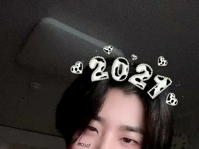 【T公式】ASTRO、2021年！牛！カウ！ライターエム武 #大バーああっ