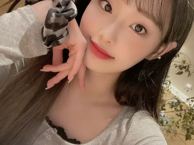 【t公式】今月の少女(Loona)、[ #Chuu] Orbitは最近どんな歌を聞いている？  #今月の少女(LOONA)#LOONA