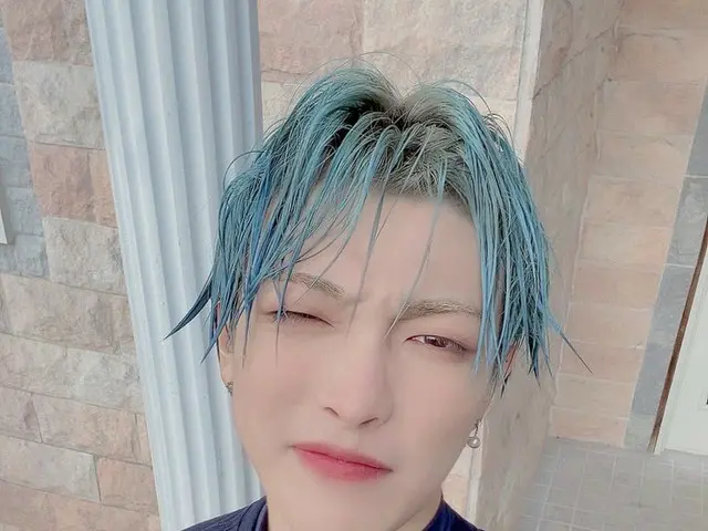 【T公式】ATEEZ、[ #ホンジュン]寒すぎる😭😭 夏を返せ☀ #ATEEZ #ATEEZ