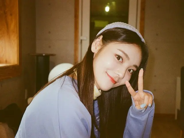 【t公式】今月の少女(Loona)、[ #率直/ #JinSoul] Orbit！久しぶりです💙元気区ますか？Orbitはどのように写真を撮るのが好きか！？ふ