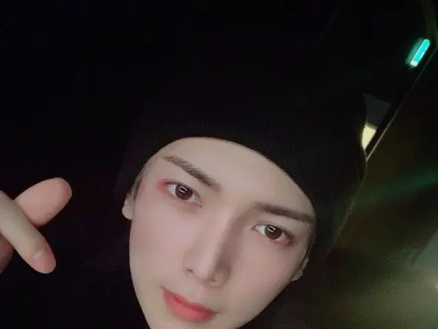 【T公式】ATEEZ、[ ヨサン] ATINY元気に過ごしてる？！会いたいです！今日一日も良いことだけあるように願っています！