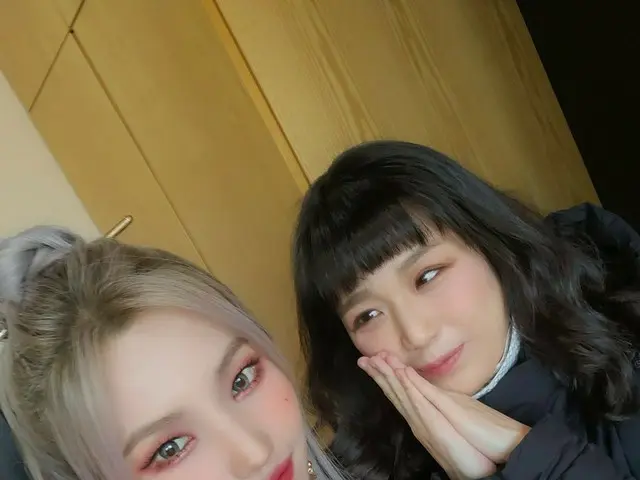 【t公式】(G)I-DLE_、[ #ソヨン]イェウン姉に会ってしまった!!!!!チャンチャン