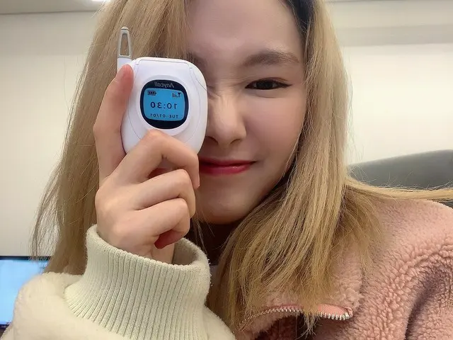 【t公式】EVERGLOW、[ #迷子]ポエバー!!!!これ超え可愛い町！このエニーコール感性を知っているポケットエバースァリジルルォ!!!!!!!!!! 🤟