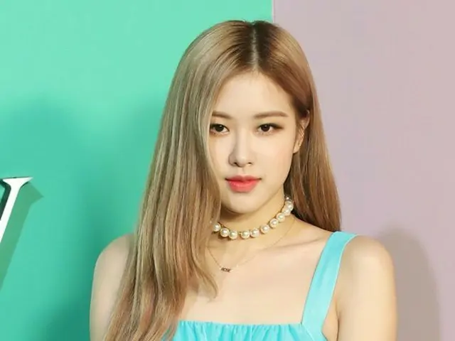 BLACKPINK ロゼ、ソロデビューに向けて準備中