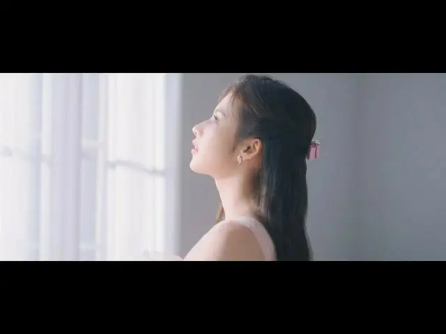 サナ(TWICE) が出演したコブクロの「卒業 (Special Version) [with SANA]」MV
