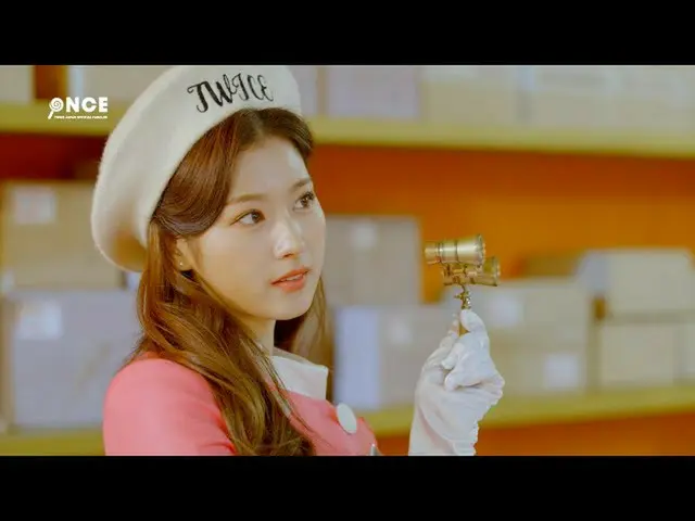 【J公式】TWICE、「TWICE in Wonderland」OFFICIAL GOODS Making -SANA-  