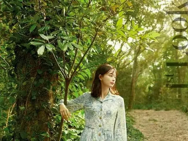 俳優ウォンビンの妻で女優のイ・ナヨン、画報公開