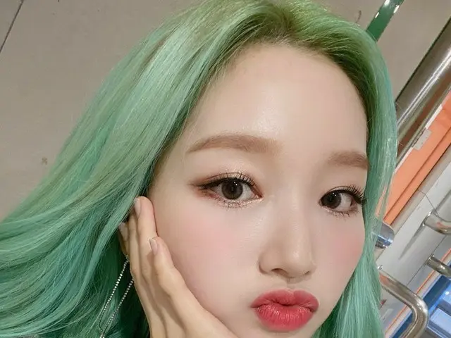 【t公式】今月の少女(Loona)、 #今月の少女(LOONA)はきれい噂がジャジャハン #高原妖精がいるというが🦋しばらくして8時(KST)！ネイバーNOW