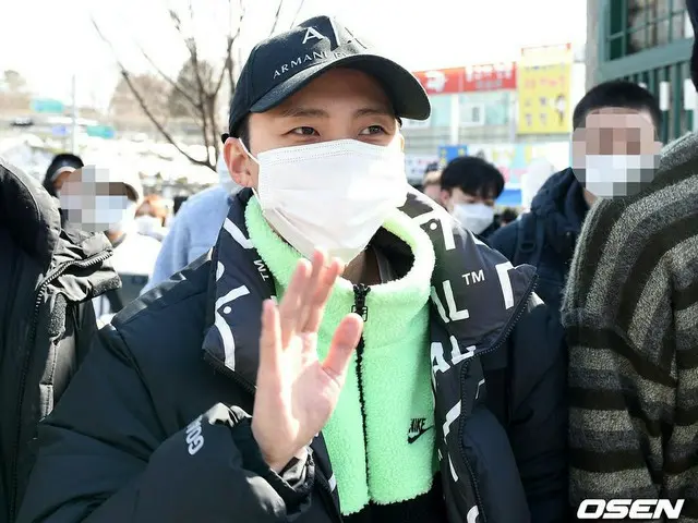 PENTAGON フイ、入隊
