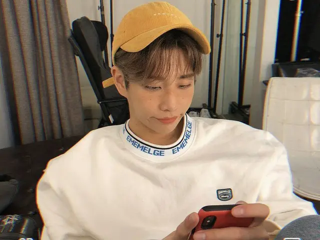 【T公式】ASTRO、アロハ常に申し訳ありませんしありがたく大好き💕ライターエムありがとうござい #ASTRO_5th_Anniversary #ASTRO5
