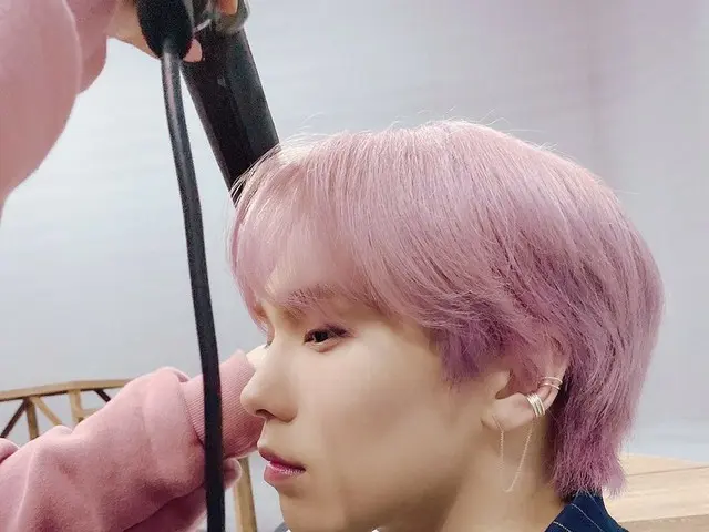 【T公式】ASTRO、一昨日も、今日も祝うことが多く良いね～～私より一歳お兄さんだけど、時には友達のように気楽ないいお兄さん
