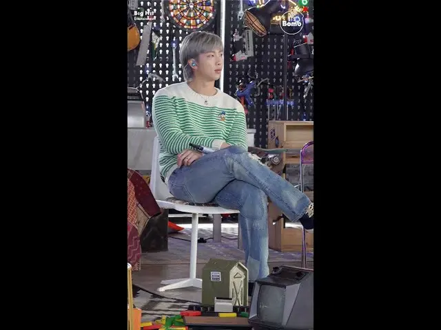 【公式】防弾少年団、[BANGTAN BOMB]「Telepathy」Stage CAM(RM focus)@ MTV Unplugged  -  BTS(BT