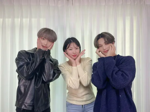 【T公式】ATEEZ、[📷] Soy ASMR化、ウヨンBehind Photo ⠀ 聖火が普段関心が多かったASMRチャンネルにウヨンと一緒に出演するなんて