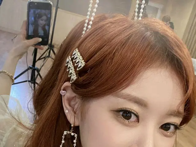 【t公式】Cherry Bullet、[ #見よ#BORA]🍒💜 鏡セルカ..😋 ☁️デャᆯダヨム🌙 #CherryBullet #CherryBull