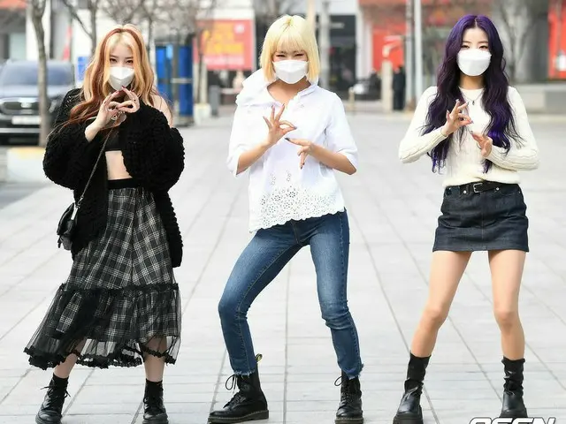 MAMAMOO の妹分PURPLE KISS、ラジオ収録のためSBSへ。