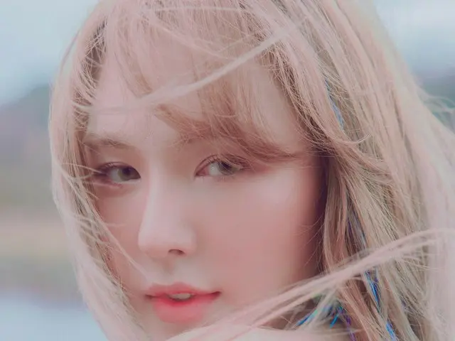 【t公式】ウェンディ(Red Velvet)、The 1st Mini Album [Like Water] 2021.04.05。