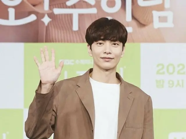 俳優イ・ミンギ、ナナ(AFTERSCHOOL)、カン・ミンヒョク(CNBLUE)、MBCドラマ「お！ご主人様」のオンライン制作発表会に出席