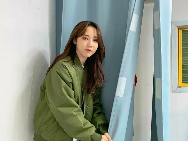 【t公式】MAMAMOO、[ #ムンビョル] しばらくして、ネイバーナウ」studioドアナイト」 私たちムームー皆さん今日も星と一緒に楽しく払金楽しみましょう