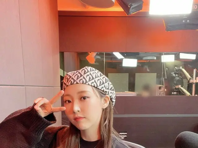 【t公式】MAMAMOO、[ #ムンビョル] しばらくして、9時、我々ムームー皆さん ネイバーナウ」studioドアナイト」 本放送を必ず見ており星と月曜病克服