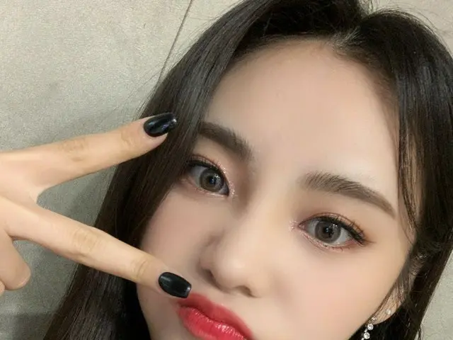 【t公式】今月の少女(Loona)、[ JinSoul]久しぶりにセルカで来ましたよ