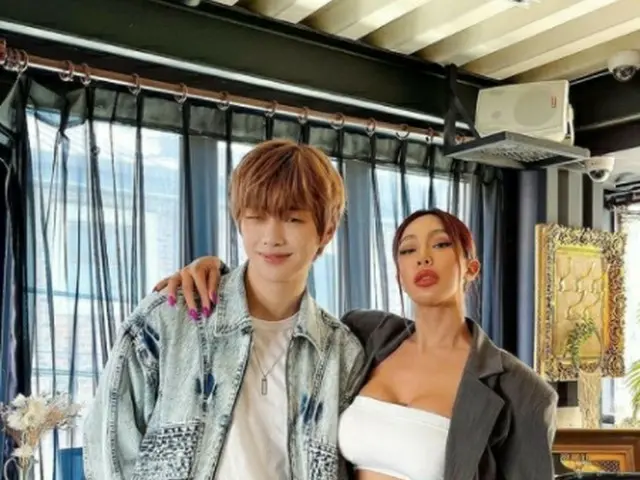 Jessi、カン・ダニエル とのクールなツーショット写真を公開