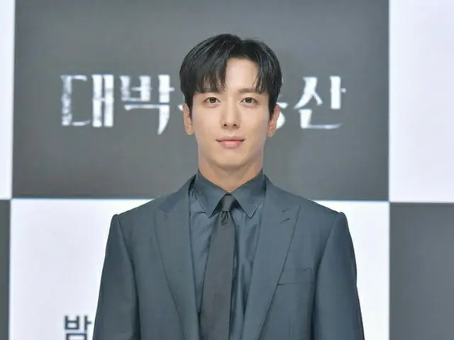 ジョン・ヨンファ(CNBLUE)、KBS水木ドラマ「テバク不動産」の制作発表会に出席