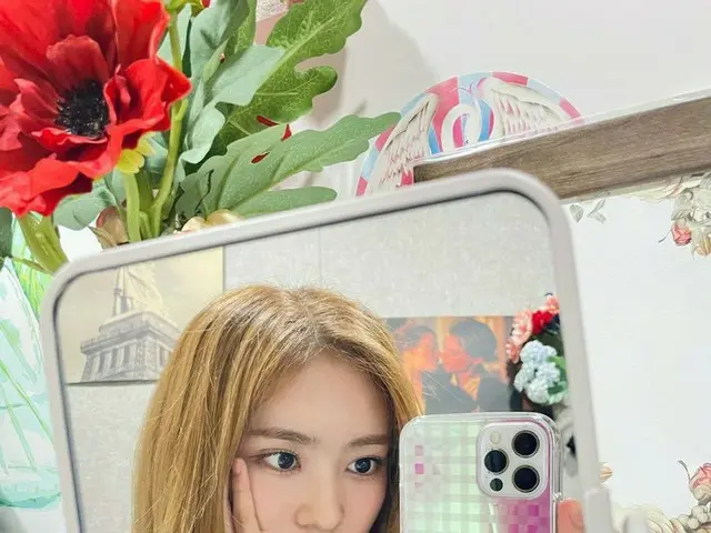 【t公式】Cherry Bullet、[ #メイ#MAY]ケイスきれいで🎀💐 #CherryBullet #Cherry Bullet