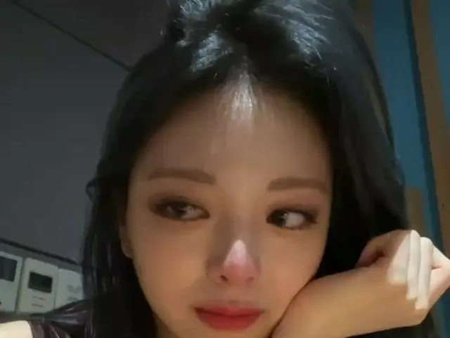 #ITZY ユナ、1位になった後、ファンへの生配信で涙した瞬間が韓国で話題