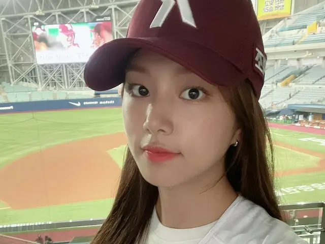 【t公式】LABOUM、[ #ソルビン]試打⚾️🔥 #LABOUM #LABOUM #SOLBIN