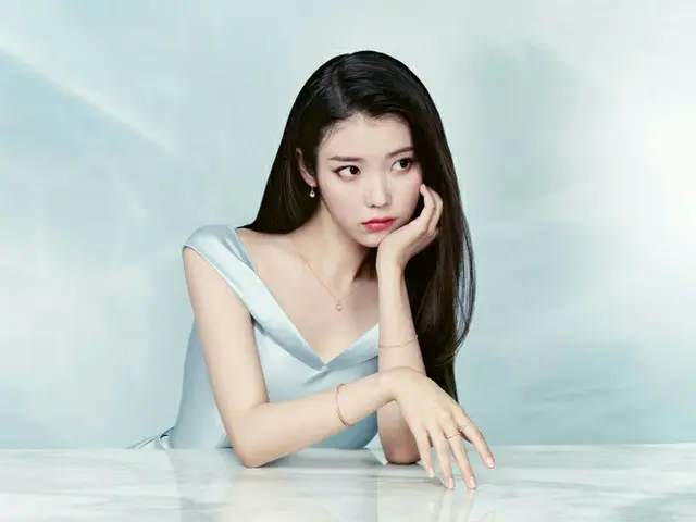 IU(アイユー)、画報公開