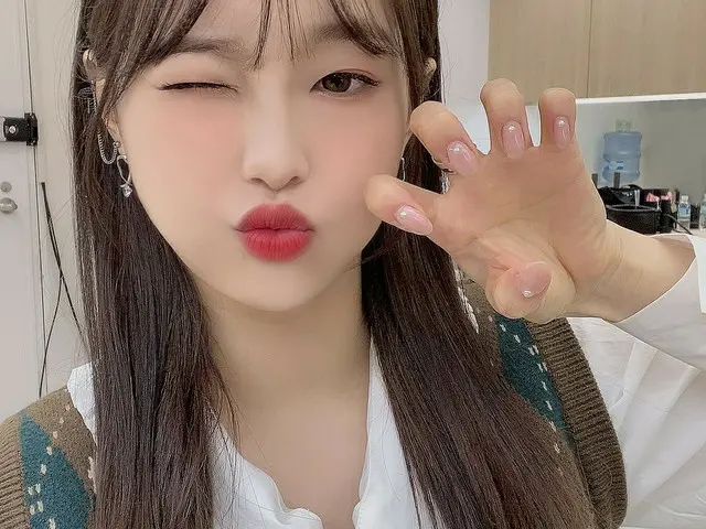 【t公式】今月の少女(Loona)、 #チューンとくらっと #鋼部隊の現場の中に残して準備ができて〜？😜今日の午後10時30分(KST)に間に合うように会いま