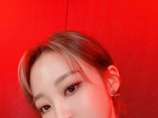 【t公式】MAMAMOO、[ #ムンビョル] しばらくして、9時、我々ムームー皆さん 今日もネイバーナウ」studioドアナイト」ムンビョルこれと共にい❤️ #