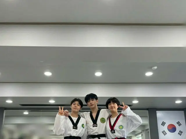 Wei キム・ヨハン、そっくりな妹の写真公開が韓国で話題