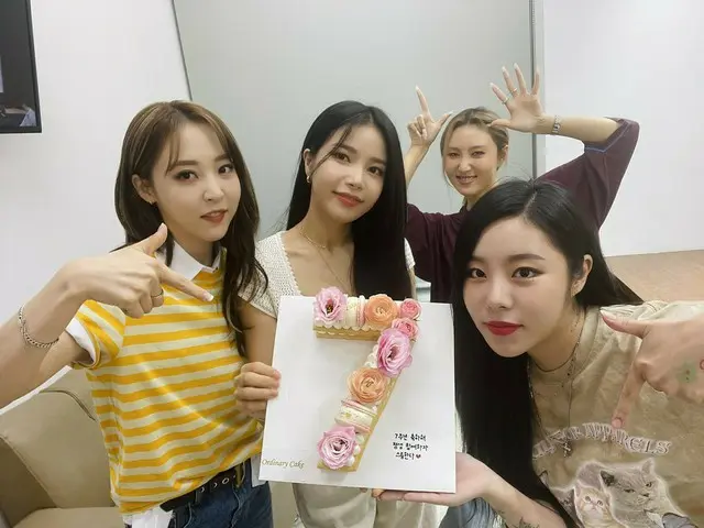 【t公式】MAMAMOO、[ #MAMAMOO] 今回の[WAW]アルバムの活動私たちムームー 皆さんのおかげで楽しく幸せに 活動しています🙌🏻私たちムーム